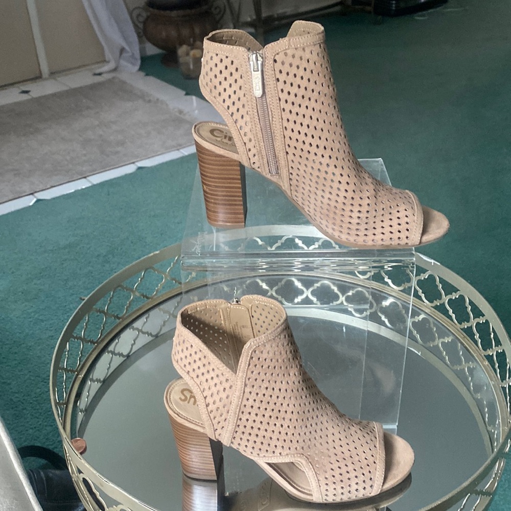Circus by Sam Edelman shoes